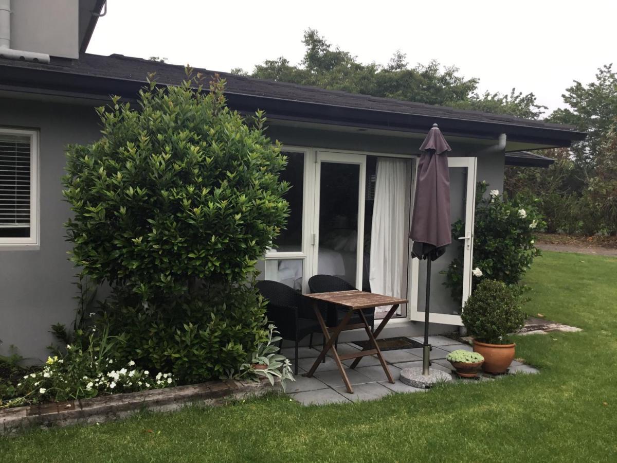 The Flower Nest Retreat Apartment Te Puna Exterior foto